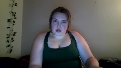 Snapshot of wrenwinter chatting on October 4, 7:39 am wrenwinters online show from October 4, 7:39 am