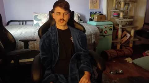 Wyatt online show from November 28, 7:43 pm