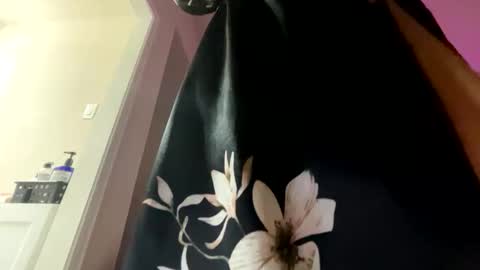 Wynter Heat online show from October 20, 7:02 am