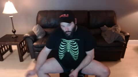 Snapshot of x69xsmilyx69x chatting on January 19, 1:32 am Kevin online show from January 19, 1:32 am