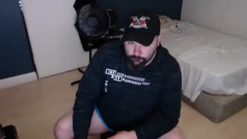 Snapshot of x69xsmilyx69x chatting on September 30, 5:29 am Kevin online show from September 30, 5:29 am