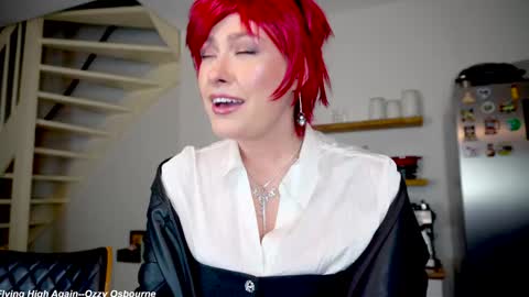 Lily online show from October 25, 9:26 pm