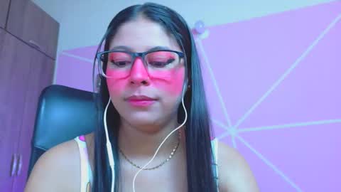 XALLYSONX online show from May 6, 1:28 pm