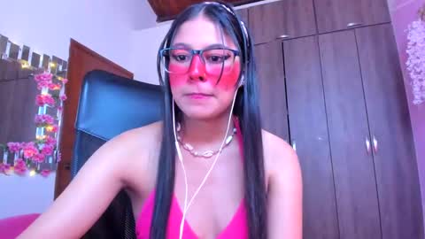 XALLYSONX online show from September 10, 1:34 pm