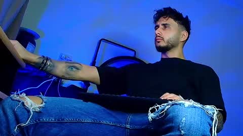 XanderCageX online show from February 13, 6:33 pm