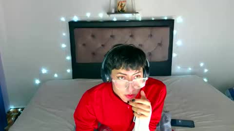 xangel__dustx online show from January 6, 1:37 pm