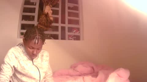 xeenah online show from November 30, 8:49 pm