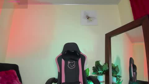 Kanae. online show from December 5, 12:10 am