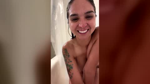 xeniabird online show from May 21, 10:38 pm