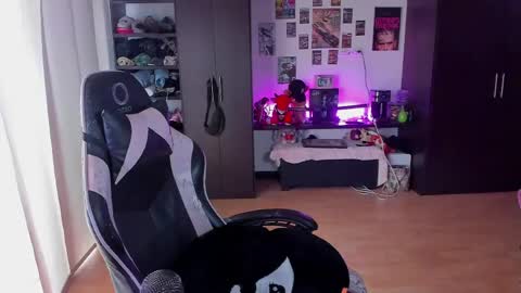 xIce Boy online show from April 16, 9:50 pm