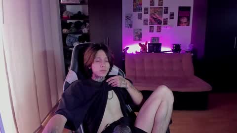 xIce Boy online show from May 9, 10:49 pm
