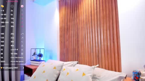 XIMENA LOPEZ online show from November 22, 7:23 pm