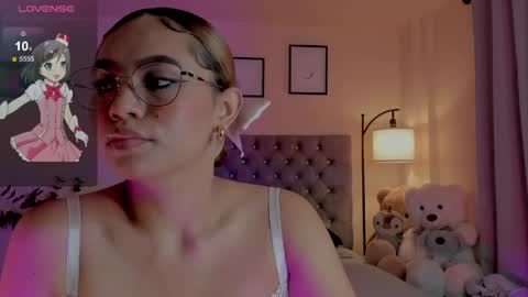 camila online show from April 9, 9:09 pm