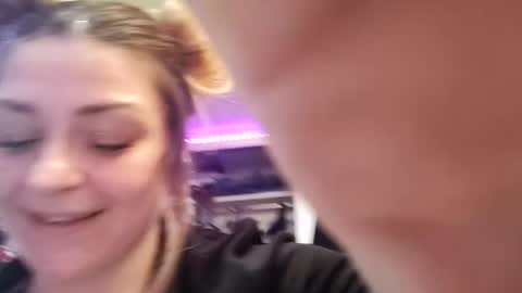xkittymeowz online show from May 13, 1:43 pm