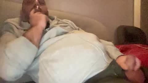 Guy XL online show from October 25, 1:06 am