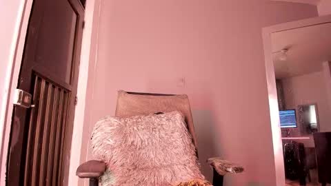 Snapshot of xmistresspervet chatting on October 25, 9:37 pm xmistresspervet online show from October 25, 9:37 pm