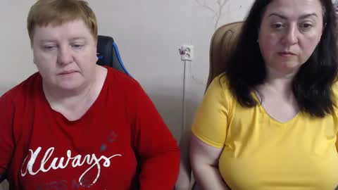 XMollyJaneX online show from April 26, 8:17 pm