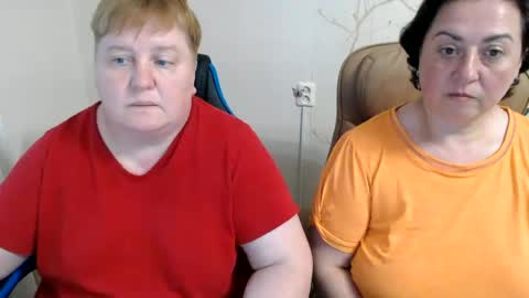 XMollyJaneX online show from June 14, 5:59 pm