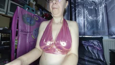 xnicetitsx online show from October 6, 8:43 am