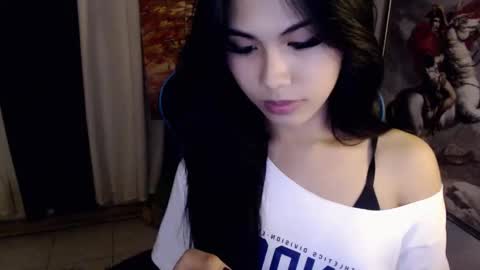 Snapshot of xseductive_airax chatting on January 8, 5:48 am aira online show from January 8, 5:48 am