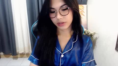 Snapshot of xseductive_airax chatting on January 7, 11:03 pm aira online show from January 7, 11:03 pm