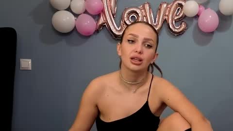 AnnaMaee online show from February 14, 8:37 pm