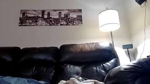 Snapshot of xstay_coldx chatting on December 2, 4:24 am Johnny online show from December 2, 4:24 am