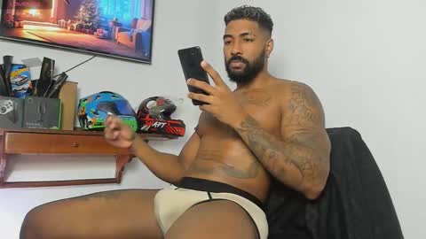 Stipp3r online show from December 14, 1:17 pm