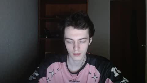 traqqq online show from November 27, 2:30 am