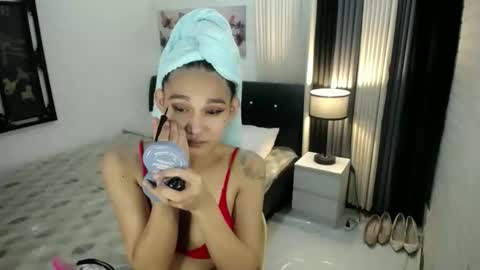 xtspetitehugecock online show from January 13, 6:43 am