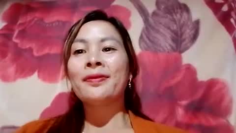 xuxulove00 online show from December 20, 5:36 am