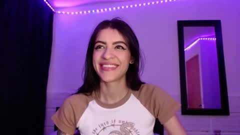 Snapshot of xx_johnson_xx chatting on October 27, 9:42 am VALE online show from October 27, 9:42 am