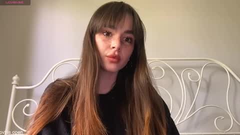 Lily online show from May 19, 11:39 am