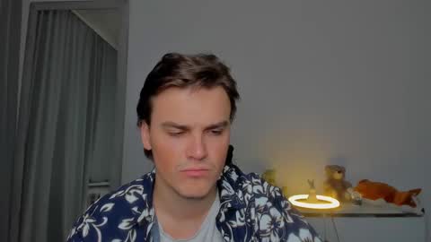 raul online show from September 22, 4:16 am