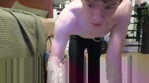 Snapshot of xxginger_ chatting on November 2, 1:49 am XxGinger online show from November 2, 1:49 am