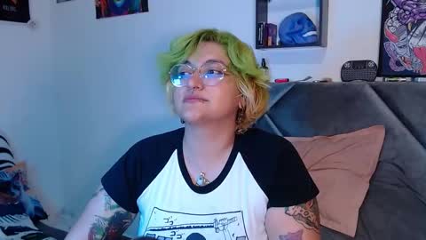 xxgreengoodxx online show from January 12, 10:17 pm