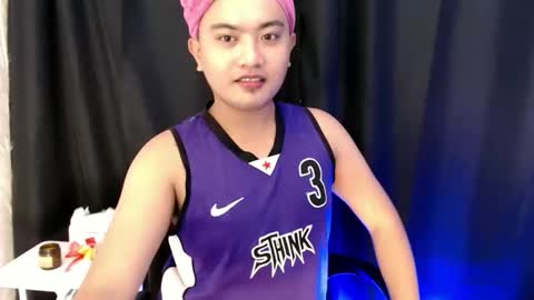 Loyd online show from October 26, 12:39 pm