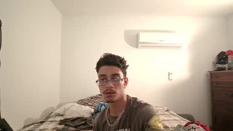 XxJasoneecxX online show from February 3, 1:52 am