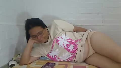 xxlenepinayxx online show from April 19, 1:06 am