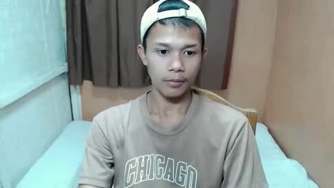 xxronnie online show from April 12, 9:24 am