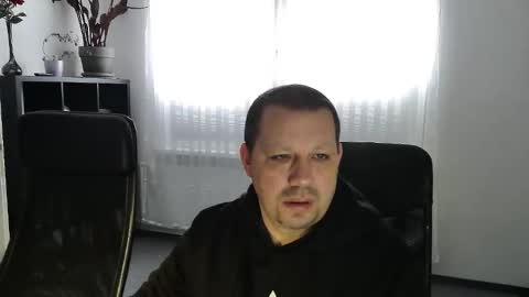 Eddi online show from February 10, 7:55 am