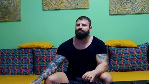 Xtream Leonard online show from February 6, 7:07 pm