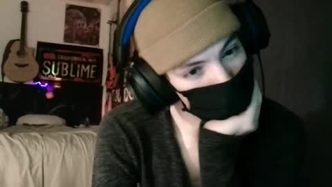 Snapshot of xxwhitefoxx chatting on March 6, 5:57 am David Fox online show from March 6, 5:57 am