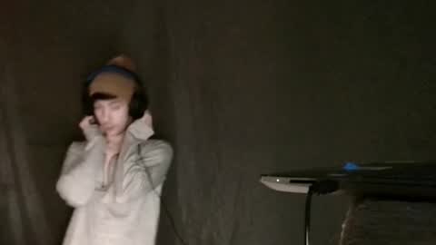 Snapshot of xxwhitefoxx chatting on March 4, 5:11 am David Fox online show from March 4, 5:11 am