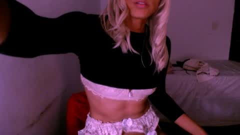 Chiara online show from April 5, 3:14 am