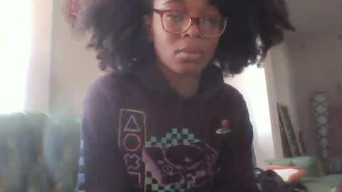 Danielle online show from November 4, 4:30 pm