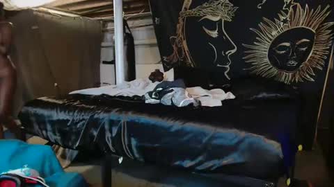 xxxjrstrokesxxx online show from March 29, 6:42 pm