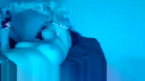 XXXQueenMandyDickenz online show from April 12, 9:35 am