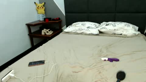 xxxur_wild_asianxxx online show from March 4, 12:55 pm