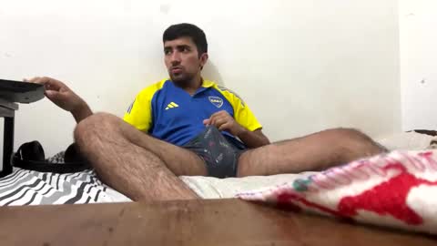 Snapshot of y0ungwithbrowndick chatting on February 17, 3:22 pm BROWN DICK online show from February 17, 3:22 pm